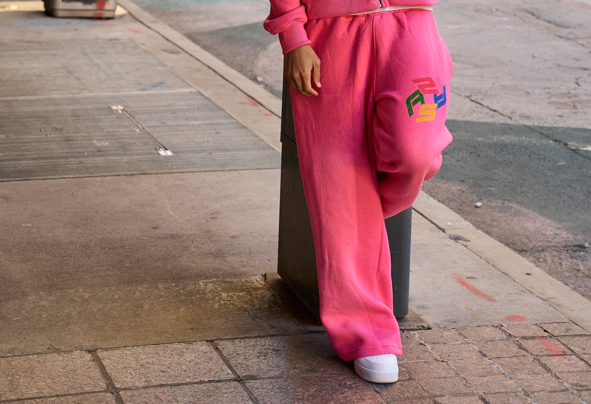 1-800 SAINTE Sweatpants